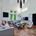 Le Clos Saint-sif, 8 Pers, Clim, Piscine Chauffee Saint-Siffret